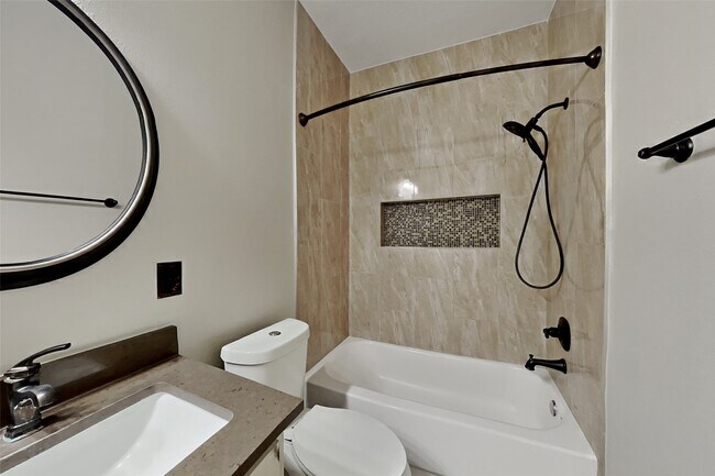 Building Photo - 4031 Echo Mountain Dr