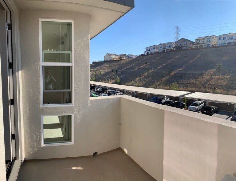 Building Photo - 2500 Wildflower Sta Pl