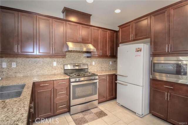 Building Photo - 3212 Willow Creek Rd