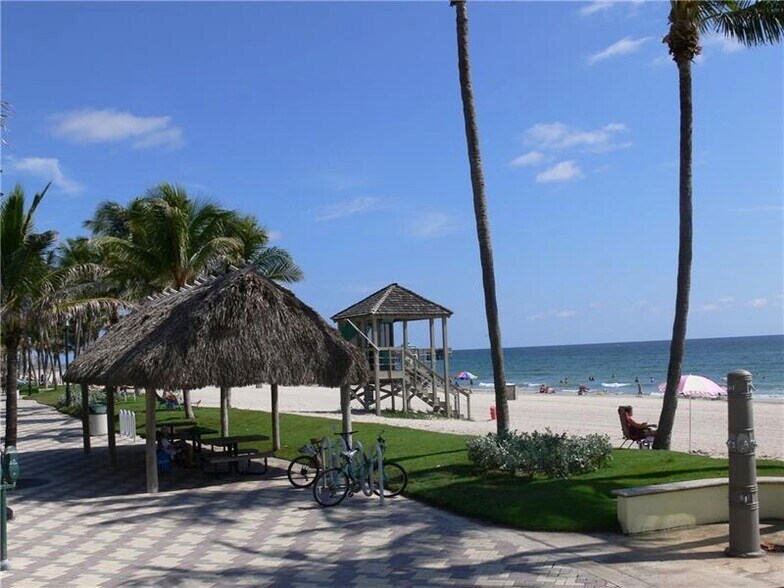 Deerfield beach - 123 Deer Creek Blvd