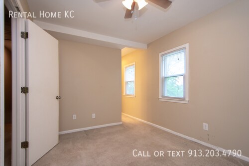 Building Photo - 5101 Hardy-