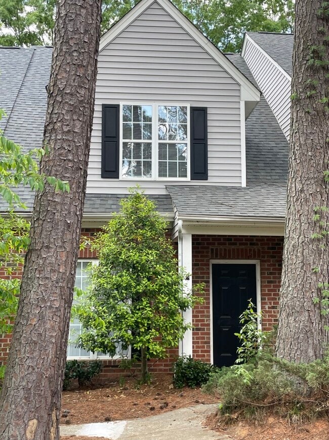 Primary Photo - 2605 Broad Oaks Pl