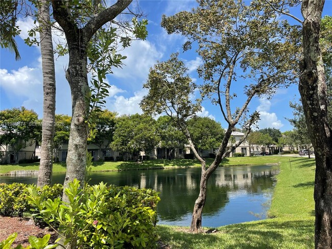 Building Photo - 1955 Marsh Harbor Dr