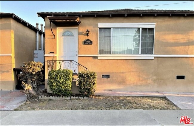 Primary Photo - 5654 Airdrome St