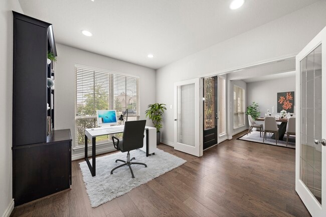 Building Photo - 3907 Pinecrest Peak Dr