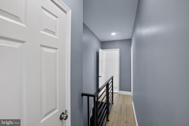 Building Photo - 3053 Janney St