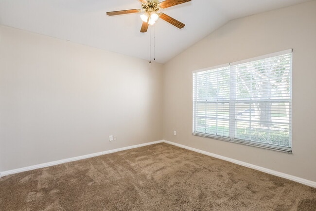 Building Photo - 12408 Tree Pointe Ct