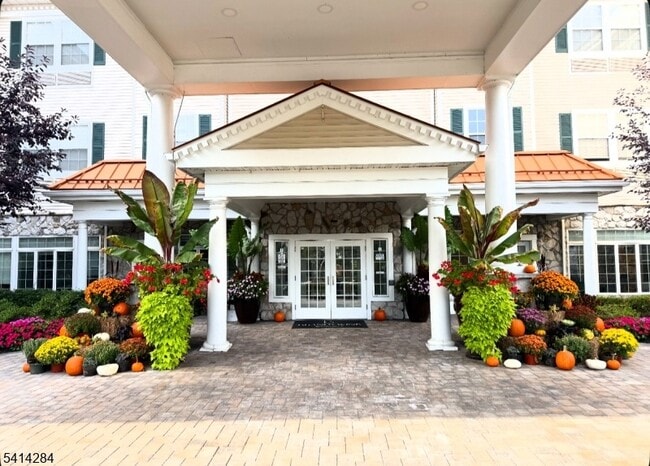 Building Photo - 41 Springfield Ave