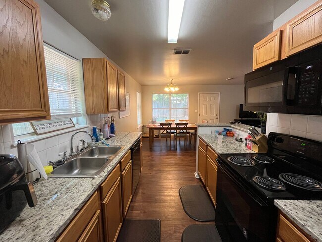 Building Photo - Coming Soon! Charming and Contemporary 3-B...