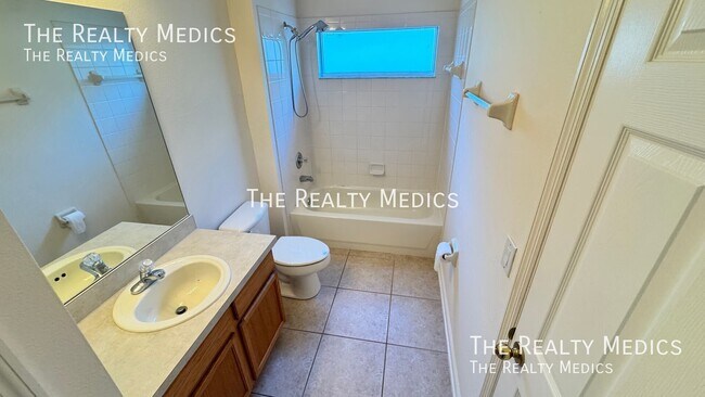 Building Photo - 626 Fern Lake Dr