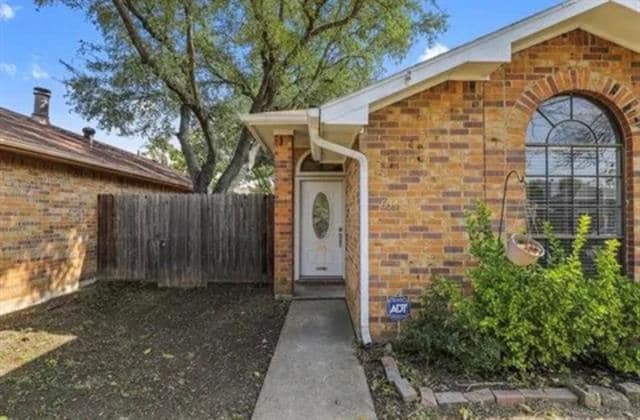 Building Photo - 634 Las Brisas Dr