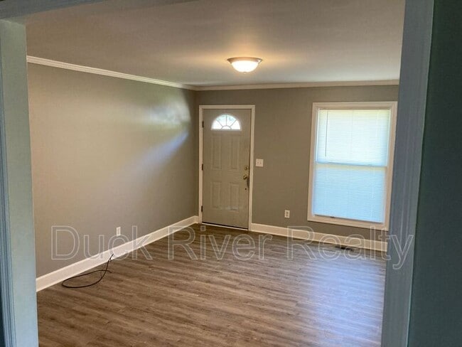 Building Photo - 206 Lee Dr