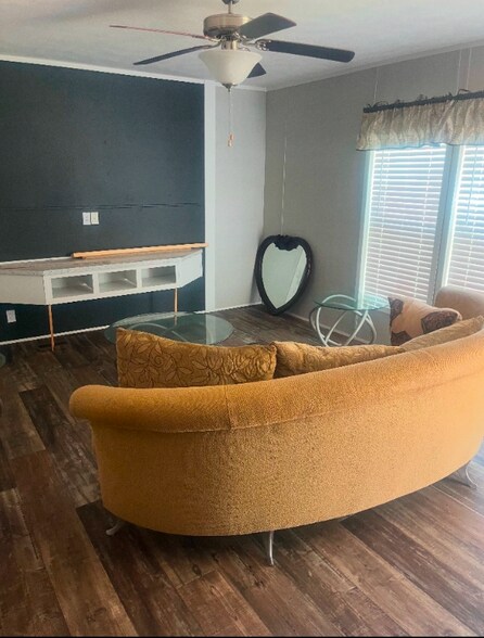 Building Photo - 111 Audubon Ave