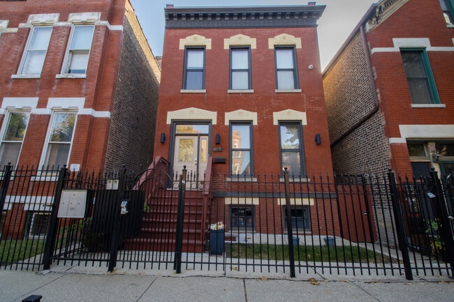 Primary Photo - 1139 N Winchester Ave