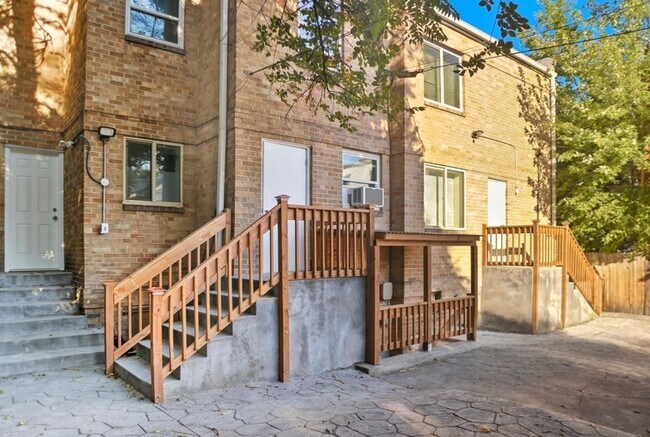 Building Photo - 1364 Lafayette St