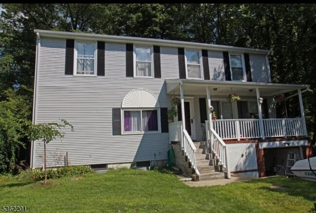 Primary Photo - 119 Dartmouth Trail
