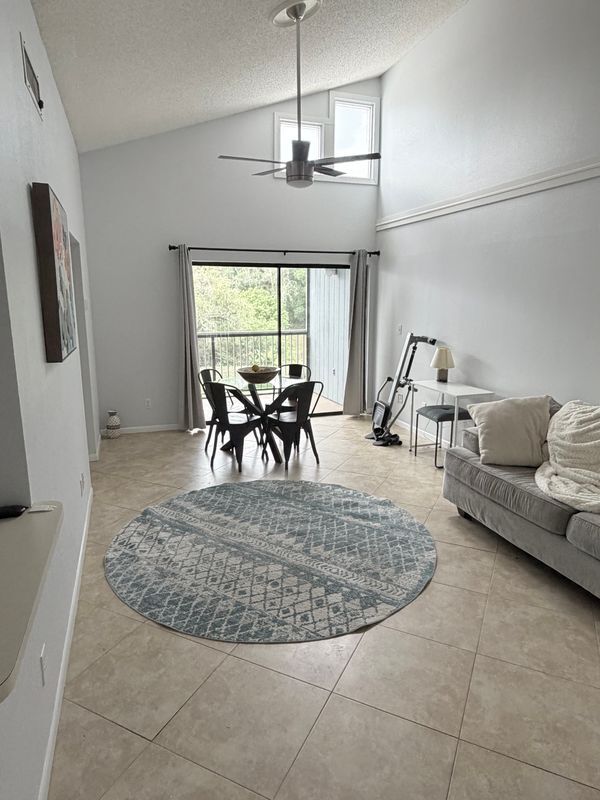 Building Photo - 3914 Atrium Dr