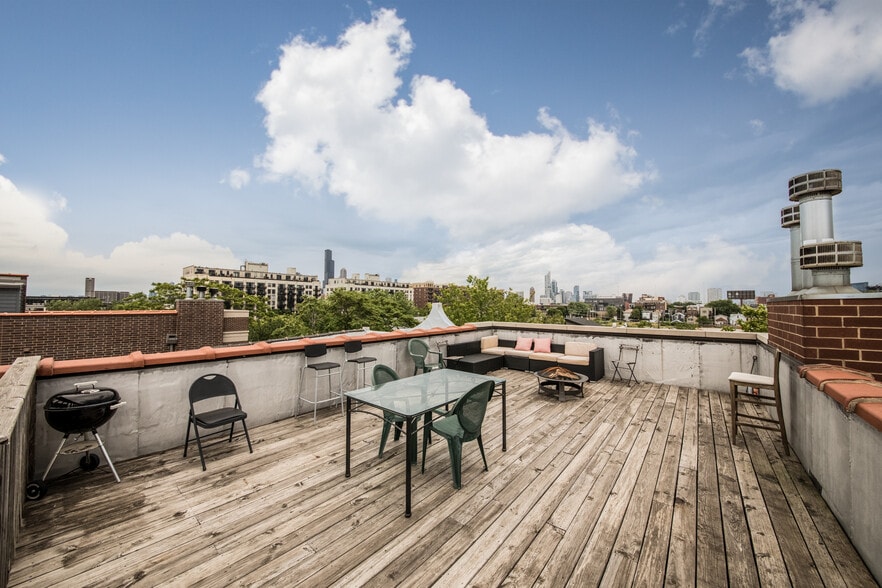 Building Photo - 1700 S Morgan St