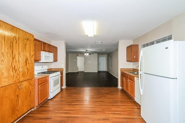 Building Photo - 12806 Blue Timbers Ct