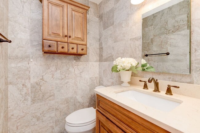 Building Photo - Furnished right by the beach in Imperial beach