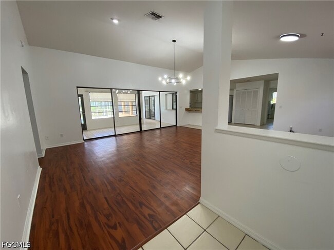 Building Photo - 1110 SW 15th Ave
