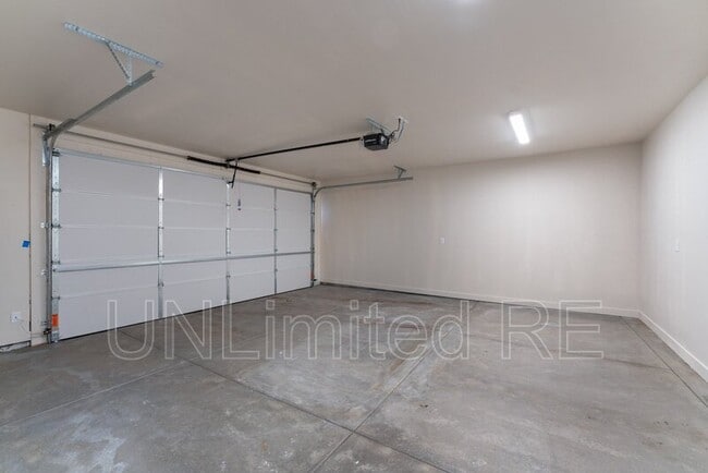 Building Photo - 12214 Curtis Ct