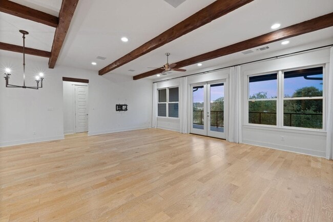 Building Photo - 2217 Seabiscuit Cv
