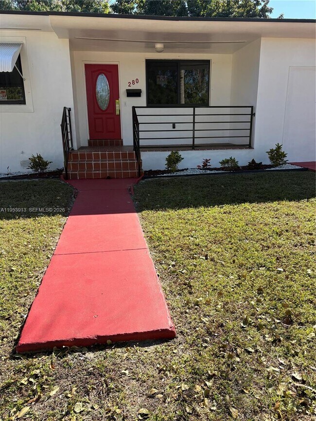 Building Photo - 280 NE 48th Terrace