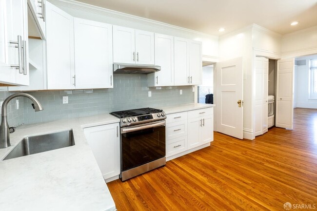 Building Photo - 2759 Union St