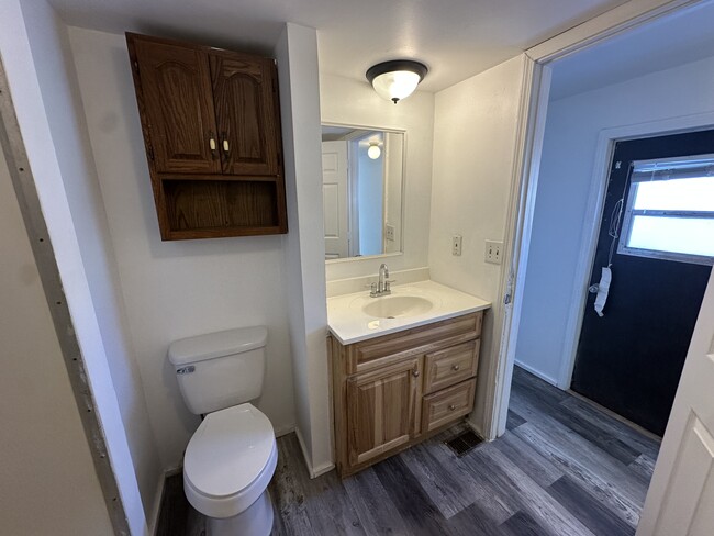 Bath room - 2370 Ahmad Dr