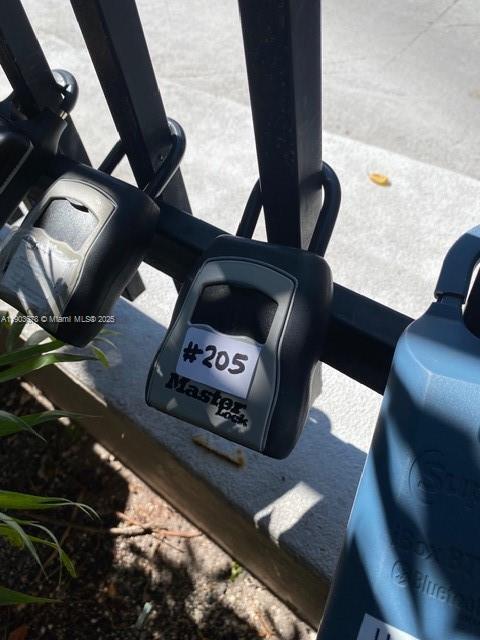 Building Photo - 1625 SE 10th Ave