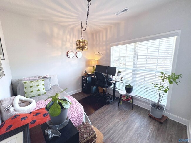 Building Photo - 12767 Tallulah Dr