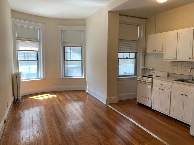 Building Photo - 1315 Commonwealth Ave