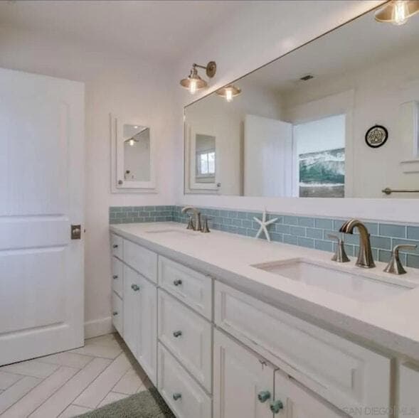 Building Photo - 301 7th St