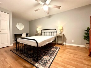 Building Photo - 2006 Utica Pike