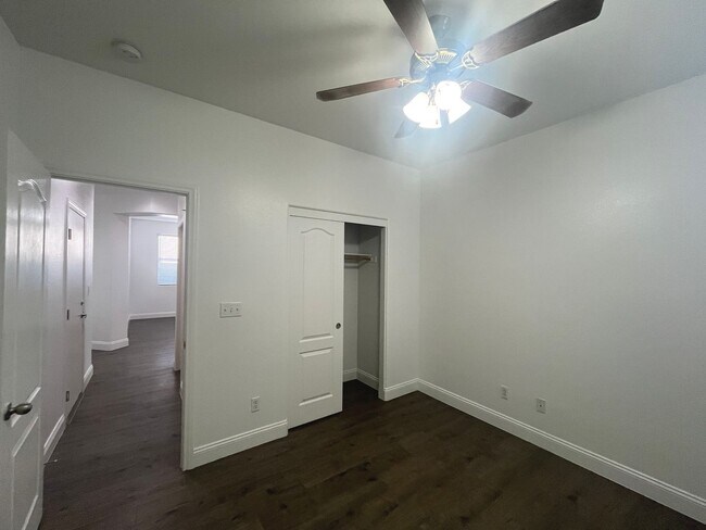 Building Photo - Stylish single-story living with 3 bedrooms, 2 baths, plus a versatile den — 1,489 sq ft of comfo...