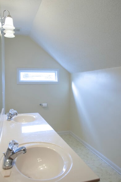 Upstairs Bathroom - 237 Yale Rd