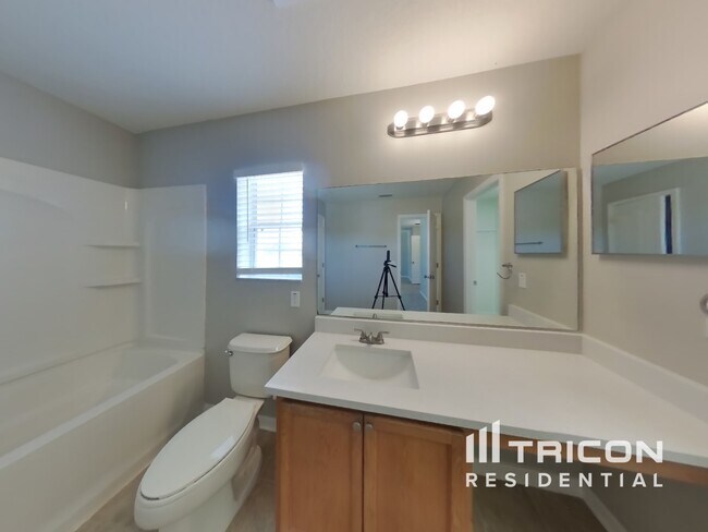 Building Photo - 9112 Bell Rock Pl