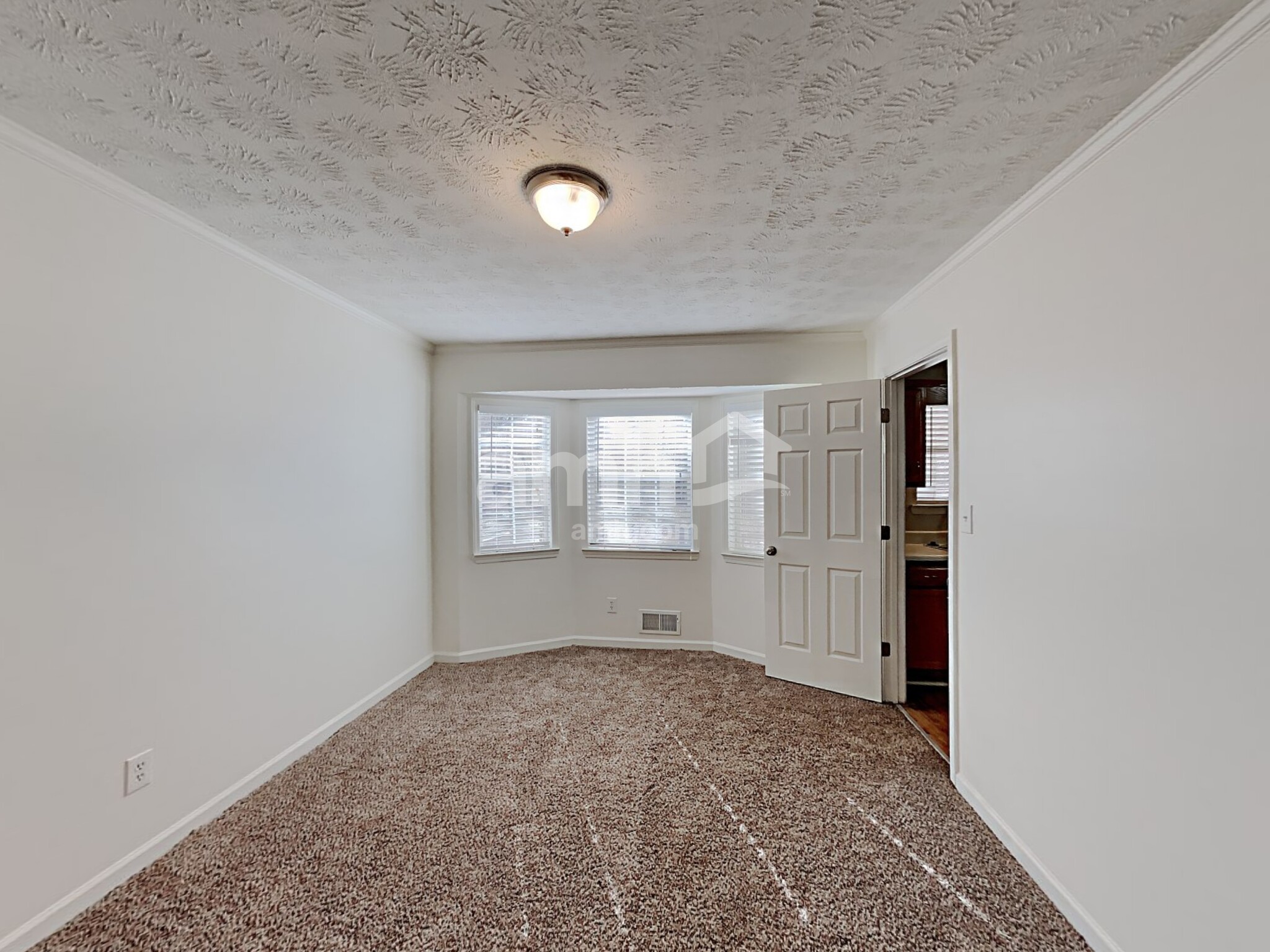 Building Photo - 137 Solomon Dr