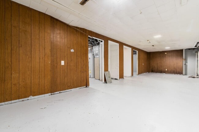 Building Photo - 1726 E Blake Ave