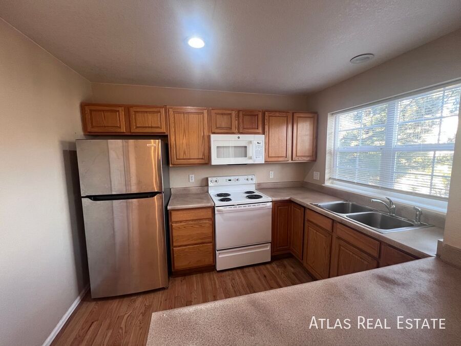 Building Photo - 3260 Capstan Way