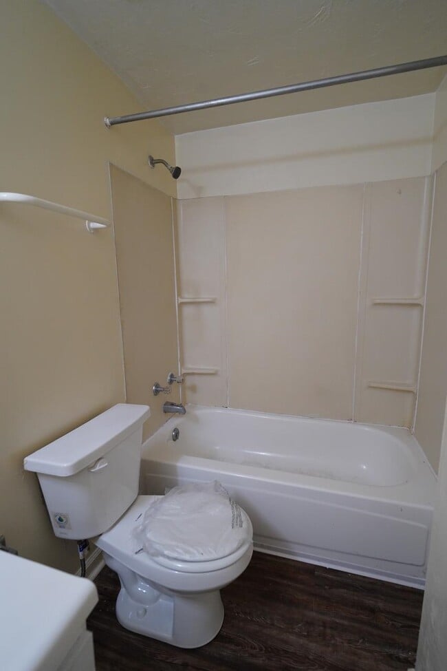 Building Photo - 1219 N Duval St