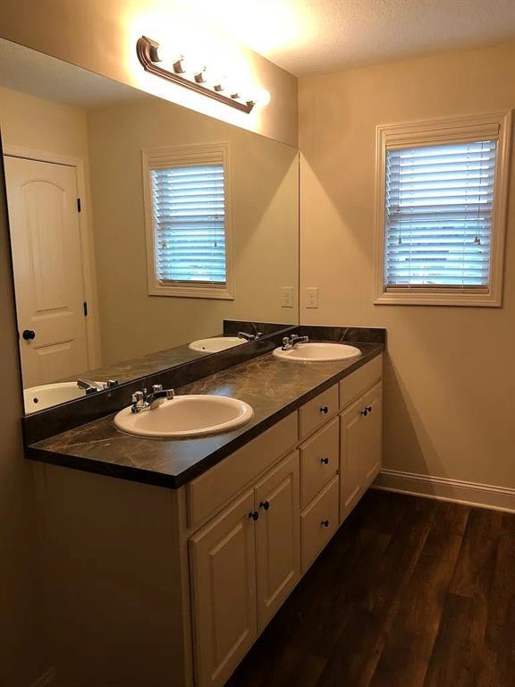 Building Photo - 770 River Mist Cir