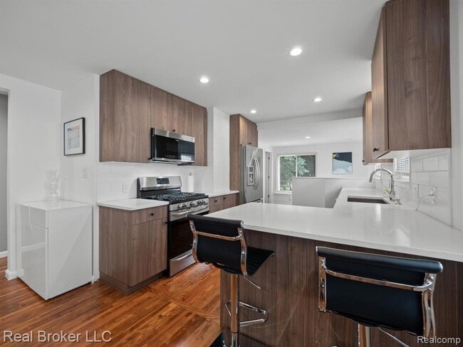 Building Photo - 1428 Bennaville Ave