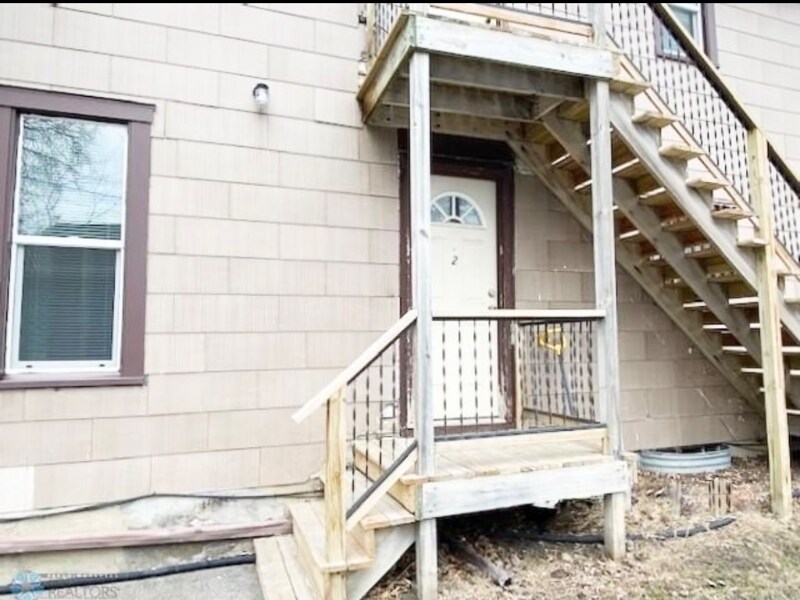 Building Photo - 503 4th Ave S