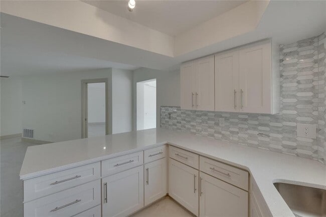 Building Photo - 1492 Sea Gull Dr S