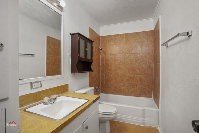 Building Photo - 3215 Impala Dr