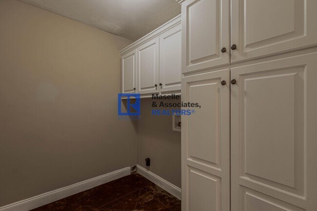 Building Photo - 3 Bed / 2 Bath home in Harvey Crossing