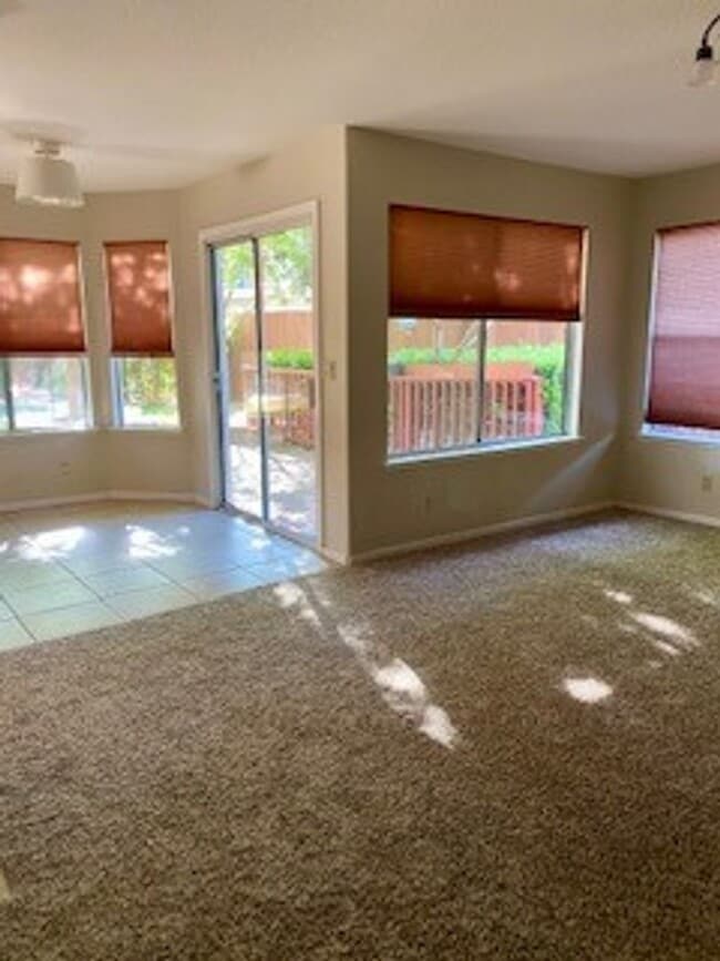 Building Photo - 4 Bedroom 3 Bath 3 Car Garage w/Pool
