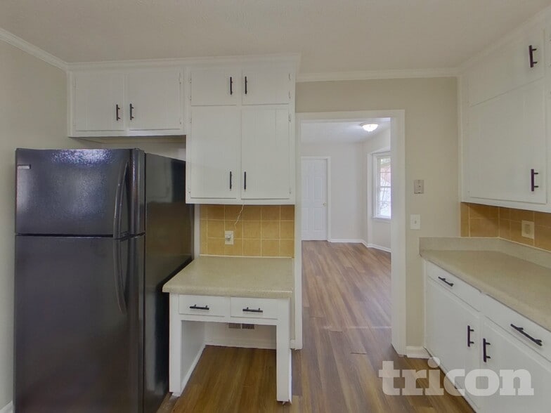 Building Photo - 507 Ironwood Ct SE